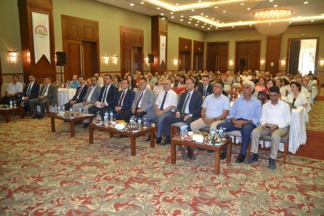 Kayısı K&uuml;k&uuml;rtleme Ve Kurutma Sistemlerinin Tanıtımı Yapıldı