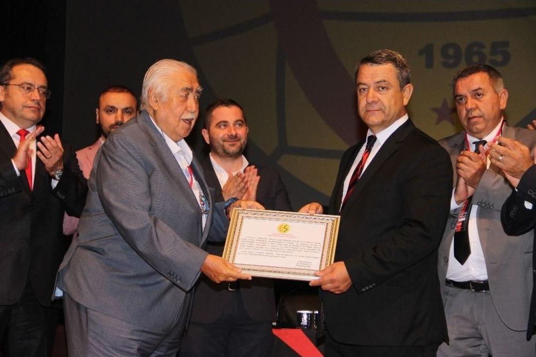 Eskişehirspor&rsquo;da Başnalık Krizi &Ccedil;&ouml;z&uuml;ld&uuml;