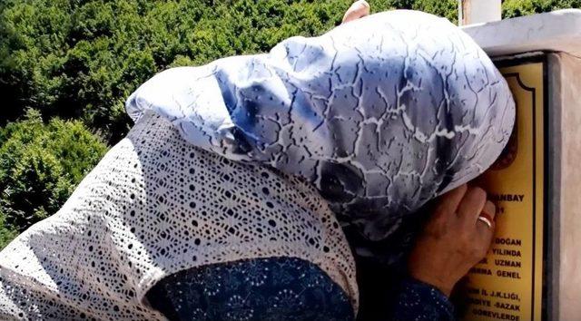 Şehit Annesinin Gözyaşları 1