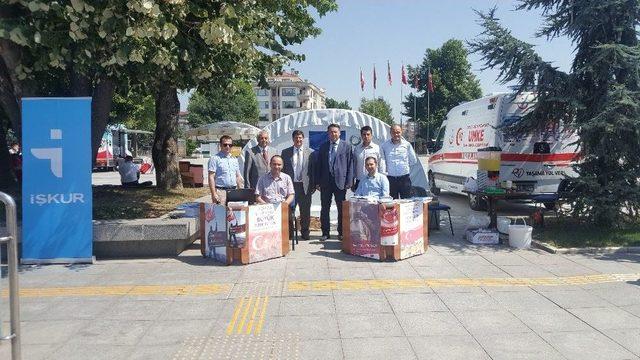 Seferberlik Otob&uuml;s&uuml; D&uuml;zce&rsquo;de 2