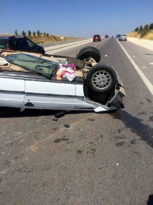 Otomobil Takla Attı: 8 Yaralı