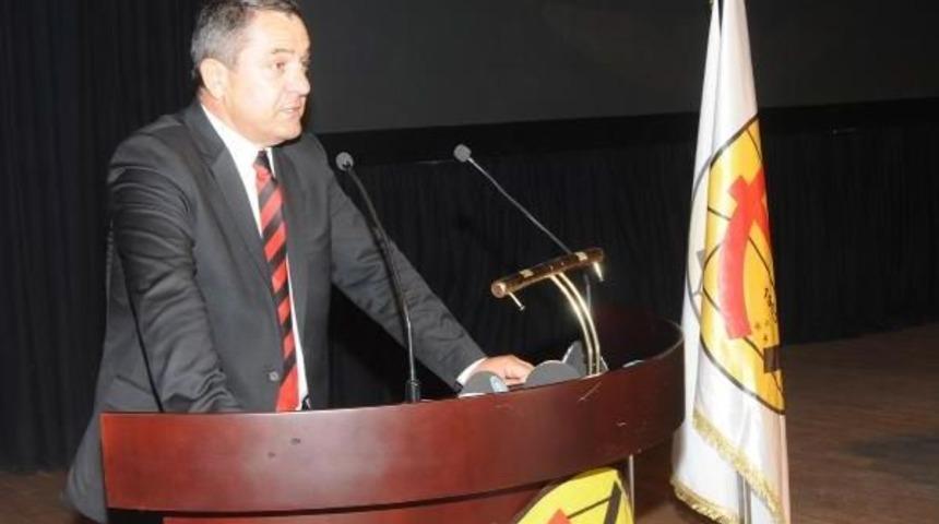 Eskişehirspor'un Yeni Başkanı Sinan &Ouml;ze&ccedil;oğlu