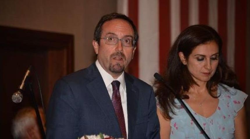 B&uuml;y&uuml;kel&ccedil;i Bass: Ter&ouml;re Karşı Verilecek Yanıt Adalet Ve Hukukun &Uuml;st&uuml;nl&uuml;ğ&uuml;d&uuml;r