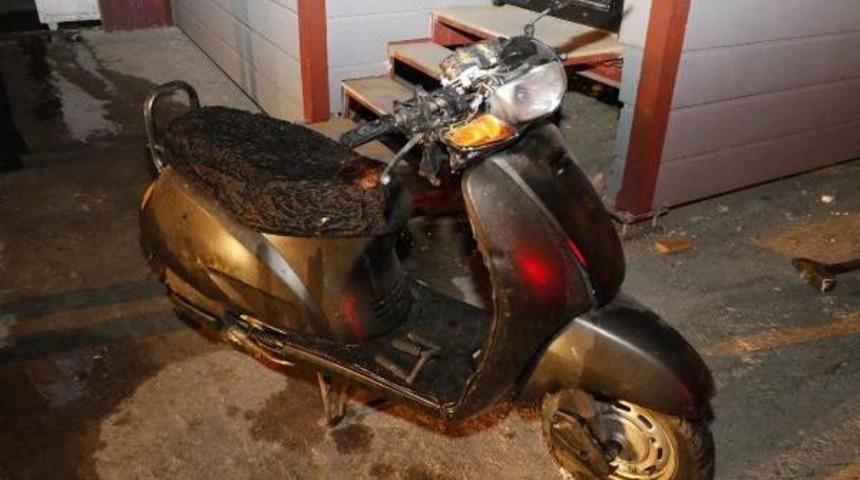 Mobilya At&ouml;lyesinde Yangın Korkuttu