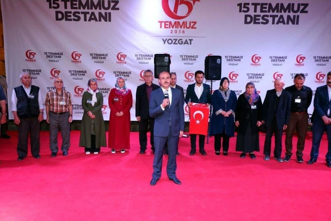 Yozgat&rsquo;ta Şehit Yakınları Cumhurbaşkanı Erdoğan&rsquo;a T&uuml;rk Bayrağı G&ouml;nderdi