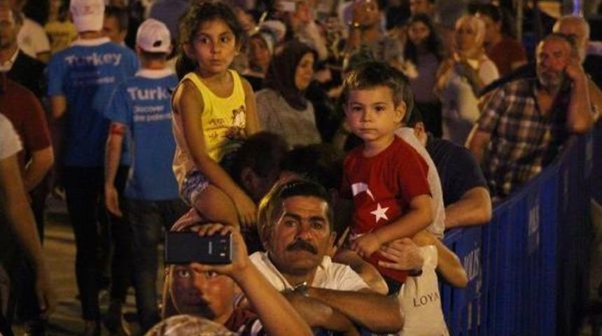 Adapazarı'nda Demokrasi N&ouml;beti'ne Devam Edildi