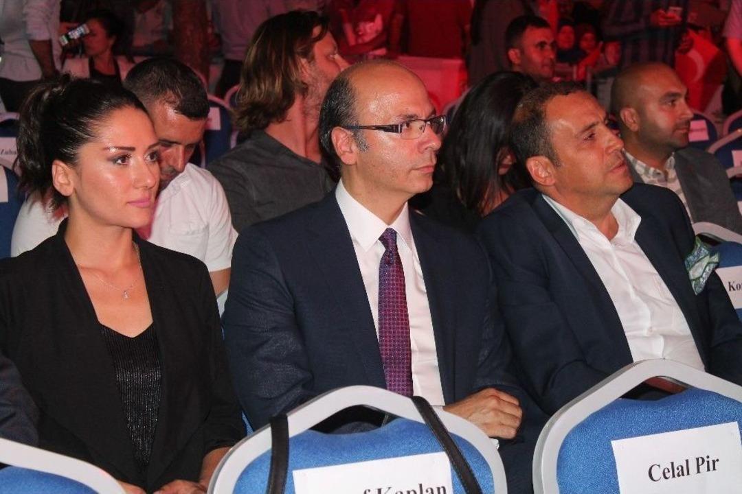 Oğuzhan G&uuml;ven: "o G&ouml;r&uuml;nt&uuml;leri Ş&uuml;k&uuml;r Dularıyla Servis Ettik"