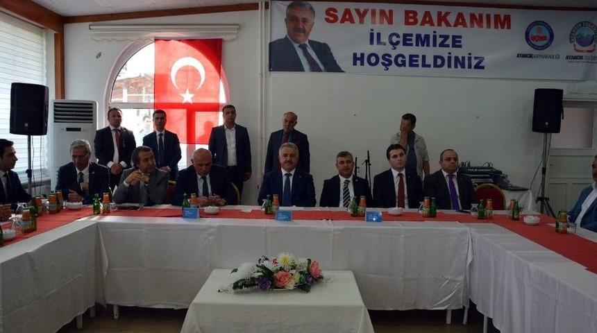 Bakan Arslan: &ldquo;b&uuml;y&uuml;k Projeler Sadece İstanbul Ve Ankara&rsquo;yı İlgilendirmiyor&rdquo;