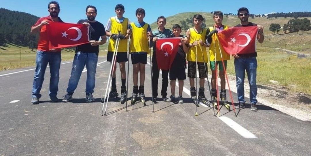 Sarıkamış&rsquo;ta 15 Temmuz Şehitleri Ve Gazileri Anısına Turnuva D&uuml;zenlendi