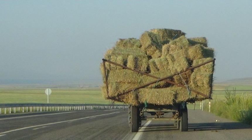 Trakt&ouml;r R&ouml;morkunda Tehlikeli Yolculuk