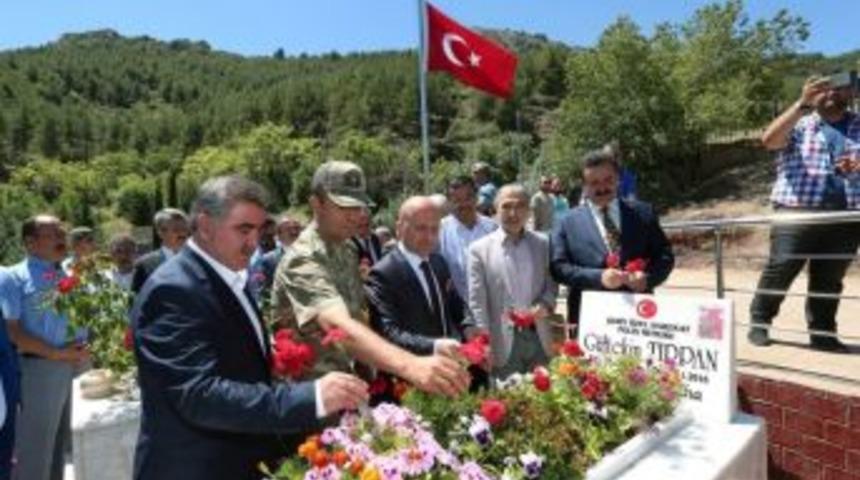 Vali Varol: &ldquo;hain Odaklara Ve B&ouml;l&uuml;c&uuml; Ter&ouml;r &Ouml;rg&uuml;tlerine Karşı M&uuml;cadeleden Asla Taviz Verilmeyecek&rdquo;