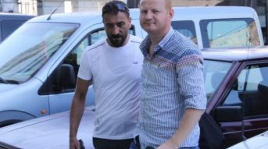 Fet&ouml;&rsquo;den G&ouml;zaltına Alınan Kaymakam Adliyeye Sevk Edildi