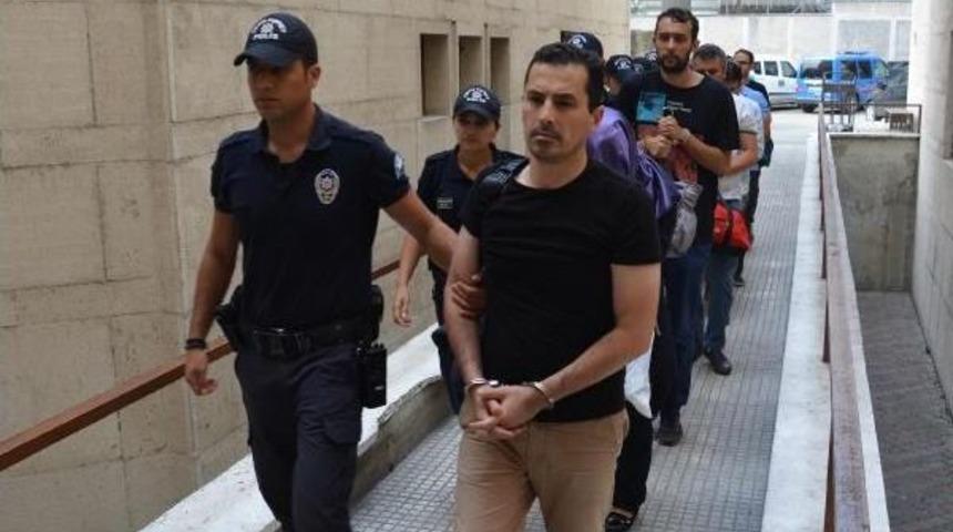 Bursa'da Fet&ouml;'den Ihra&ccedil; Edilen 7 Eski &Ouml;ğretmen Adliyeye Sevkedildi