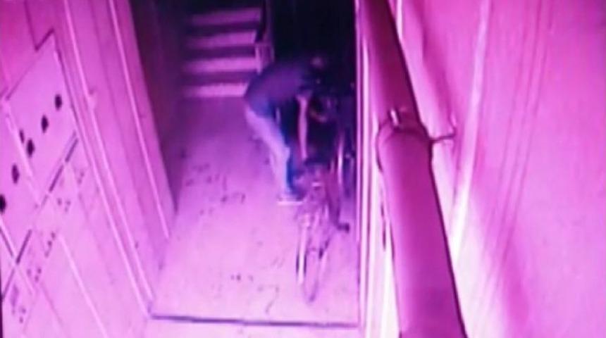 80 Saniyede Bisiklet Hırsızlığı