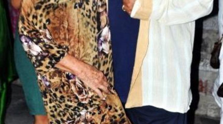 Saruhan İren'in 'yaz Zamanı' Defilesi Ilgi G&ouml;rd&uuml;