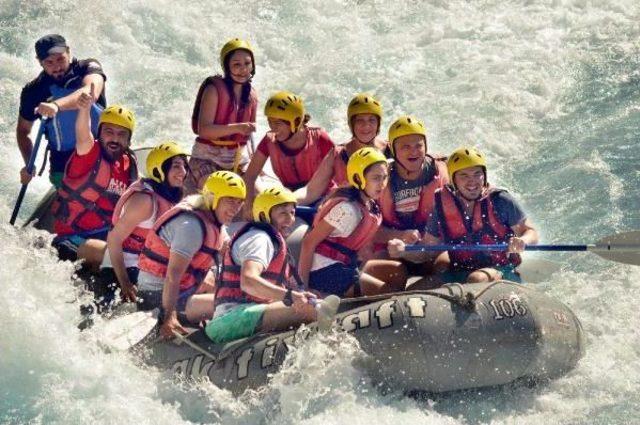 Doğaseverlerin Rafting Macerası