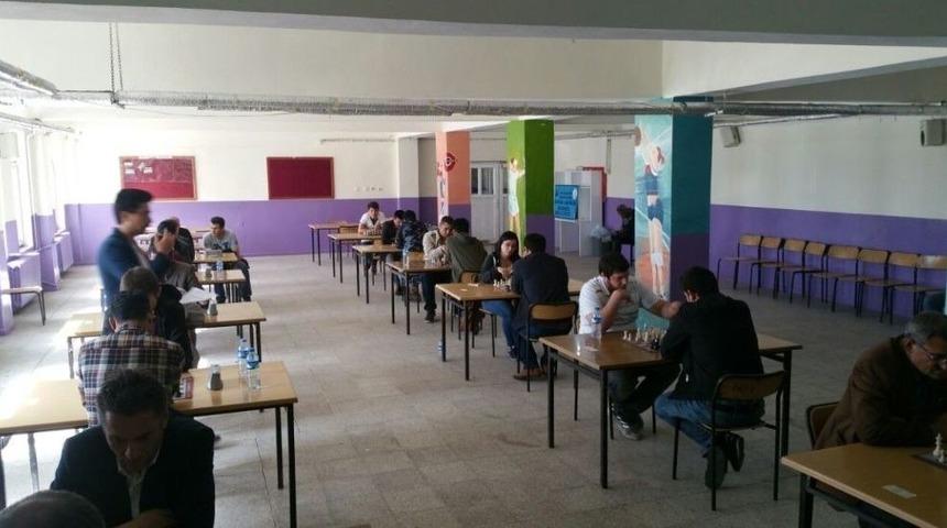 Bulanık&rsquo;ta Satran&ccedil; Turnuvası