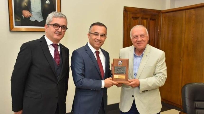 Vali &Ccedil;eber, Kardemir&rsquo;de Ziyaret Ve İncelemelerde Bulundu