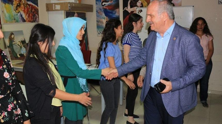 Ak Parti&rsquo;li Ayg&uuml;n Hakkari&rsquo;de