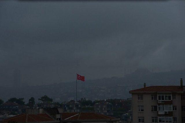 İstanbul Karanlığa B&uuml;r&uuml;nd&uuml; 1