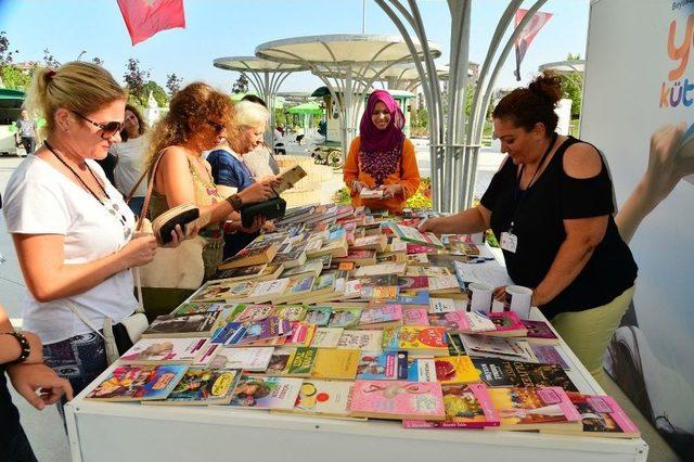 Yaşam Vadisi’nde Kütüphane Hizmeti Veriliyor