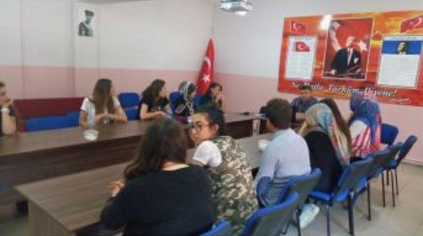 Aslanapa&rsquo;da T&uuml;rk Halk Oyunları Y&ouml;re Oyunları &Ouml;ğreticisi Kursu