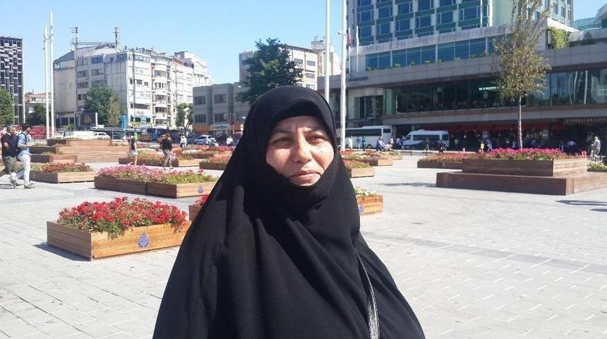 (&ouml;zel Haber) Tankın &Ouml;n&uuml;nde Duran 15 Temmuz Gazisi Vasfi Yılmaz, 1 Yıl Sonra Aynı Yerde