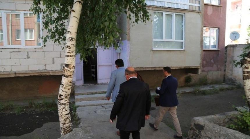 Erzurum Khb Genel Sekreteri G&uuml;ler, Şehit Ailesini Ziyaret Etti