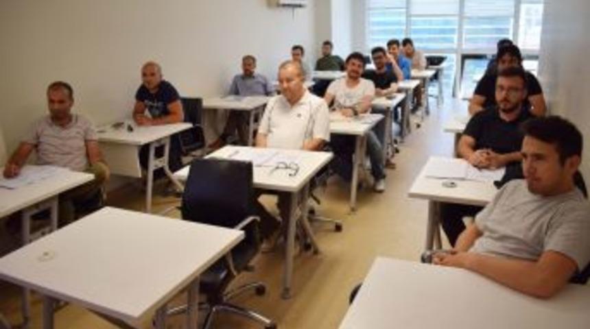 Mmo Şantiye Şeflerini Eğitiyor