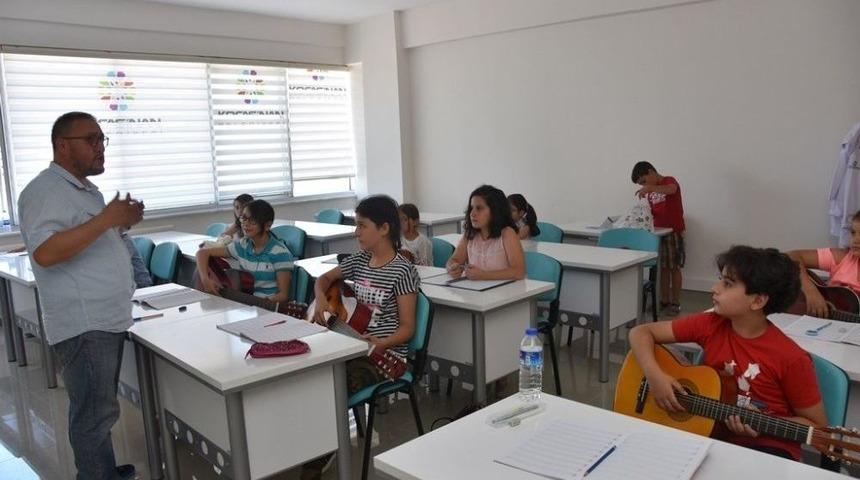 Kocasinan Akademi Yaz Kurslarına B&uuml;y&uuml;k İlgi