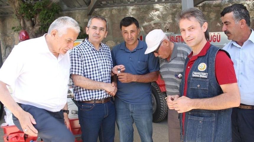 Tosya&rsquo;da 4 K&ouml;ye Yangın S&ouml;nd&uuml;rme Tankeri Verildi