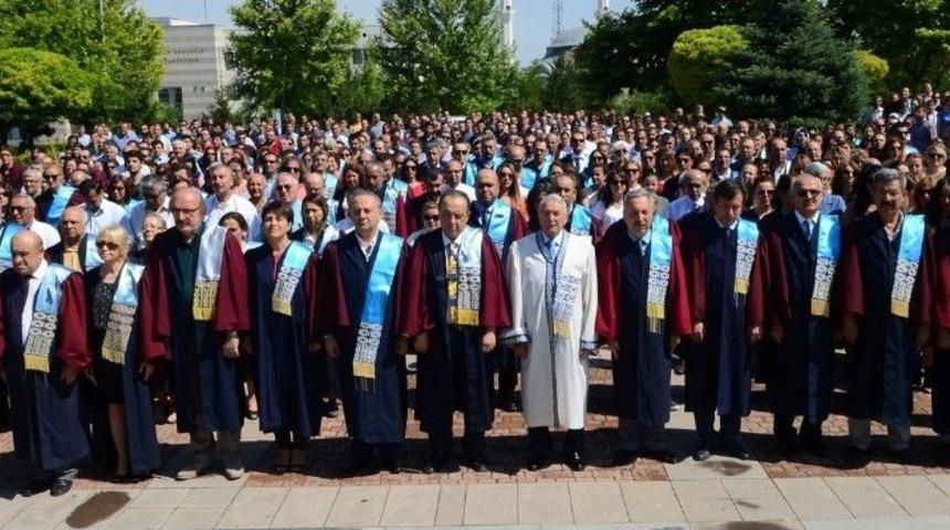 Esog&uuml; 15 Temmuz Demokrasi Ve Milli Birlik G&uuml;n&uuml; T&ouml;reninde Tek Y&uuml;rek Oldu
