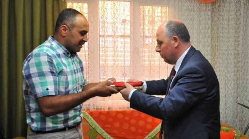 Yılmaz: "tankların &Uuml;zerine &Ccedil;ıkarak Darbecilere M&uuml;dahale Ettim"