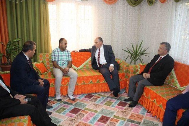 Yılmaz: "tankların &Uuml;zerine &Ccedil;ıkarak Darbecilere M&uuml;dahale Ettim" 1