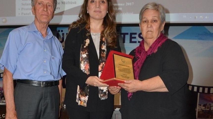 D&uuml;zce &Uuml;niversitesi 15 Temmuz Şehitlerini Rahmetle Ve Minnetle Andı