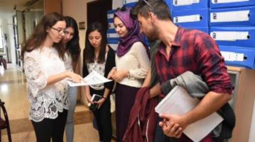 Belediye Binasını Se&ccedil;tiler