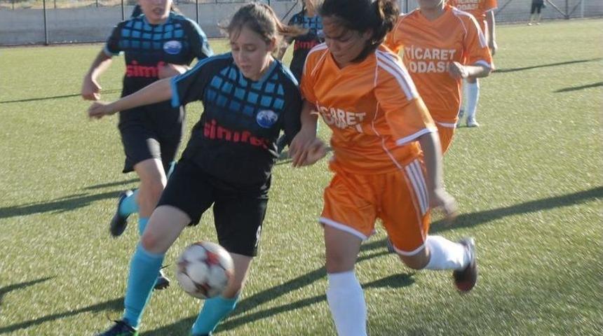 Yıldız Kızlar T&uuml;rkiye Şampiyonası G&uuml;ney-g&uuml;neydoğu Grubu