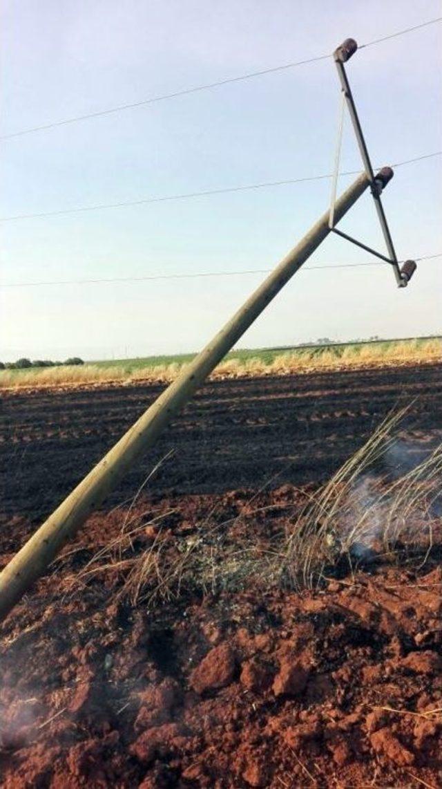 Anız Yangınında 76 Elektrik Direği Yandı 1