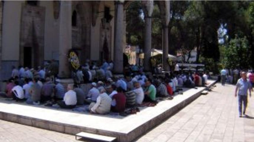 15 Temmuz&rsquo;da &lsquo;salaların Şahit Olduğu Direniş&rsquo; Hutbesi