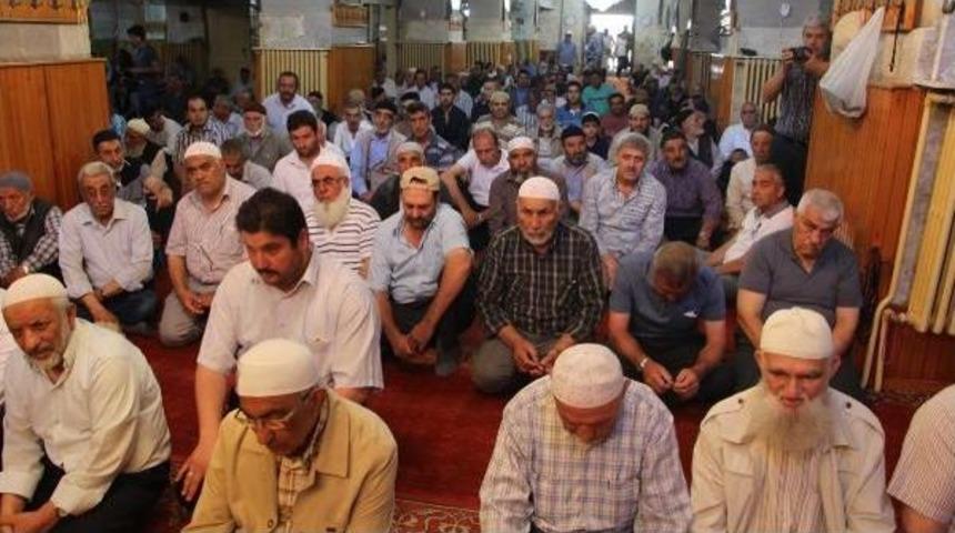 Sivas'ta Şehitler I&ccedil;in Mevlit Okutuldu