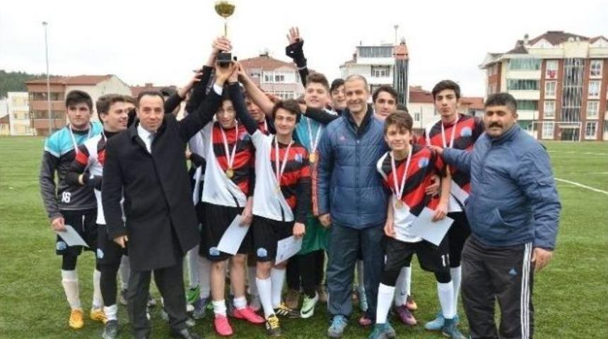 Bilecik&rsquo;te Hakem Ve G&ouml;revliler Aylardır Yol Ve M&uuml;sabaka &Uuml;cretlerini Alamıyor