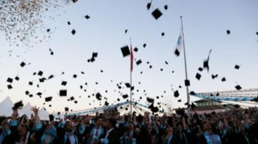 &Ouml;mer Halisdemir &Uuml;niversitesinde 2 Bin 133 &Ouml;ğrenci Mezun Oldu