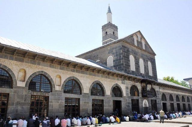 Diyarbakır&rsquo;da 15 Temmuz Şehitleri İ&ccedil;in 2 Bin 250 Hatim Okutuldu 1