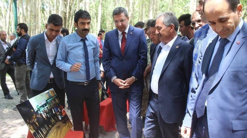 Ağrı&rsquo;da 15 Temmuz&rsquo;un Yerel Fotoğrafları Sergilendi