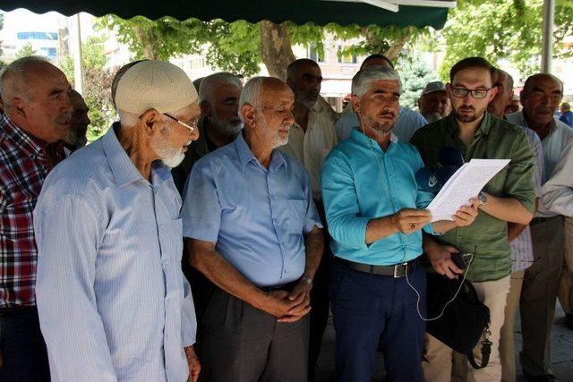 Sakarya&rsquo;da &Ouml;ld&uuml;r&uuml;len Emani El-rahmun Ve Bebeği İ&ccedil;in Gıyabi Cenaze Namazı Kılındı 2