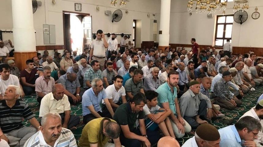 Adıyaman&rsquo;da Camilerde Hatim Duası Yapıldı