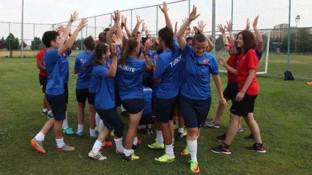 İşitme Engelliler Futbol Milli Takımı, Ilk Kez Deaflympics’Te Yarışacak 1