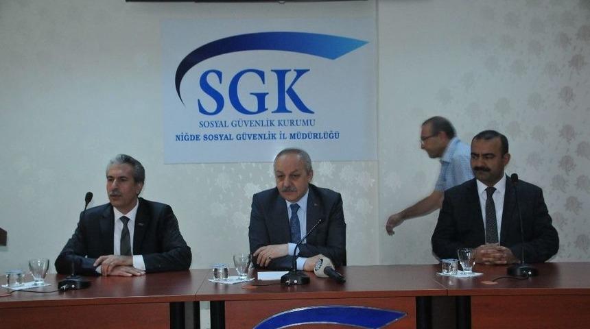 &Ccedil;alışma Ve Sosyal G&uuml;venlik Bakanlığı M&uuml;steşarı Ahmet Erdem: &lsquo;t&uuml;rkiye&rsquo;de Son 14 Yıllık D&ouml;nemde 100 Binde &Ouml;l&uuml;ml&uuml; İş Kazası Oranında Y&uuml;zde 40,7 Oranında Azalma Meydana Geldi&rsquo;