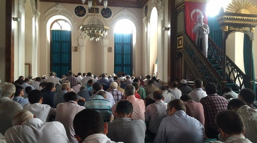 Ay Yıldızlı "salaların Şahit Olduğu Direniş, 15 Temmuz" Hutbesi