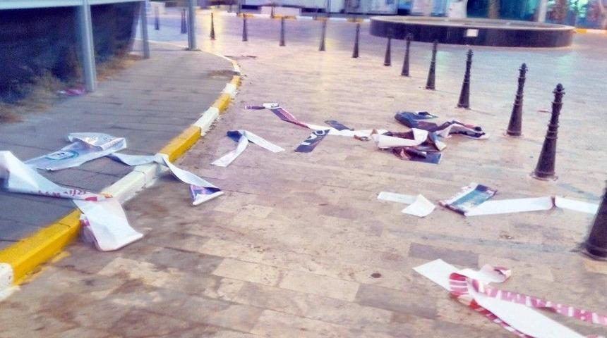 15 Temmuz Destanı Afişlerine Saldırıya 3 G&ouml;zaltı